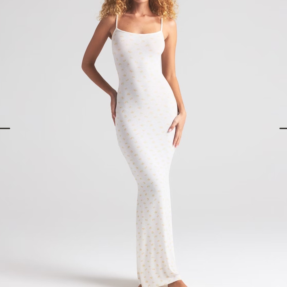 Skims long slip dress marble garden print